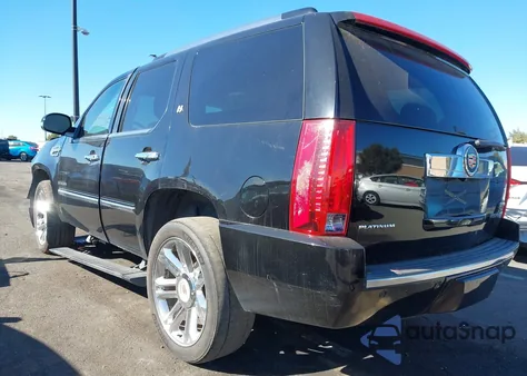 2013 Cadillac Escalade Hybrid Platinum Edition from USA, damaged, VIN 1GYS4FEJ0DR299373